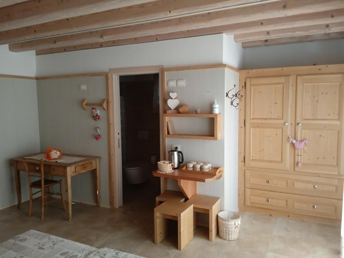Locazione Turista Cocode Bed and Breakfast Miane Exteriör bild